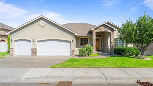 3504 W 34th Ave, Kennewick, WA, 99337-2752 | Card Image