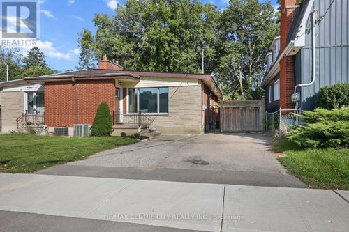 71 Cavendish Cres, Home with 5 bedrooms, 2 bathrooms and 4 parking in London ON | Card Image