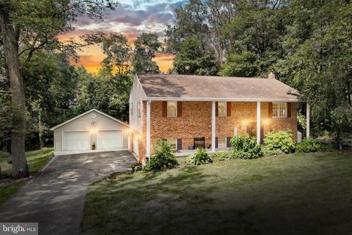 5059 Rislyn Ct, SPRING GROVE, PA, 17362-7437 | Card Image