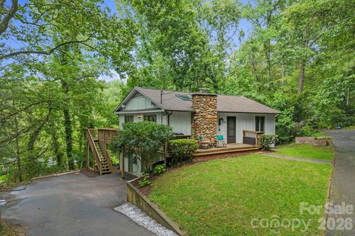 39 Spooks Branch Ext, Asheville, NC, 28804-2749 | Card Image