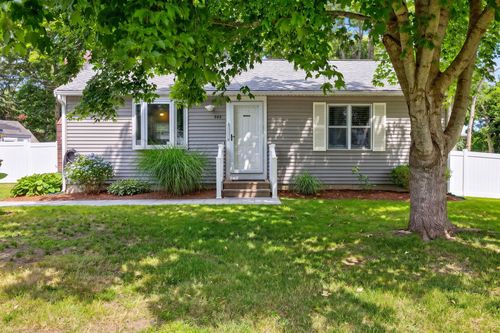 545 Lincoln Rd Extension, Hyannis, MA, 02601 | Card Image