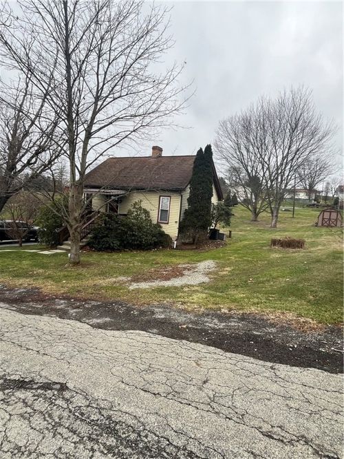 265 Oak St, Rillton, PA, 15678-2719 | Card Image