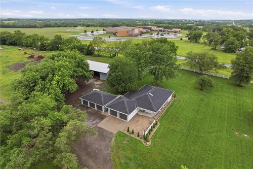 17341 158th St, Basehor, KS, 66007-7251 | Card Image