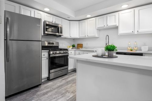 b-21 Chauncy, Cambridge, MA, 02138 | Card Image