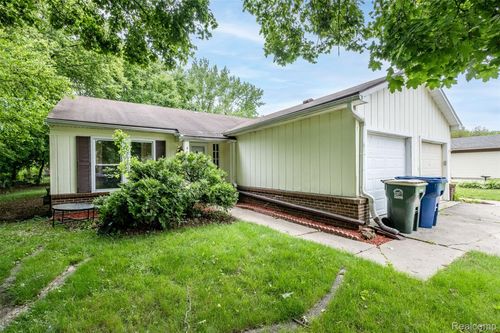 6733 Ardsley Dr, Canton, MI, 48187-3025 | Card Image