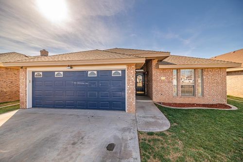 916B Bronstad Dr, Andrews, TX, 79714 | Card Image