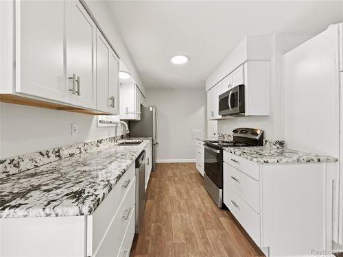 770 Sheryl Drive, Waterford Charter Township, MI, 48328 | Card Image