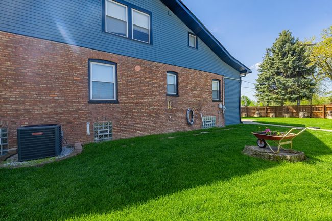 Step outside to your private oasis: a graciously l | Image 71