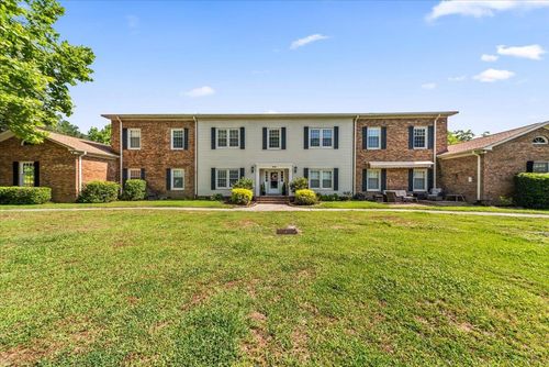 108 Woodlake Dr, Summerville, SC, 29485-8346 | Card Image