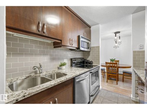 105-11011 86 Ave Nw, Edmonton, AB, T6G0X1 | Card Image