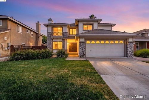 370 Gristmill Dr, Brentwood, CA, 94513-2520 | Card Image