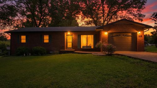 619 N 9th St, Thayer, MO, 65791-9314 | Card Image