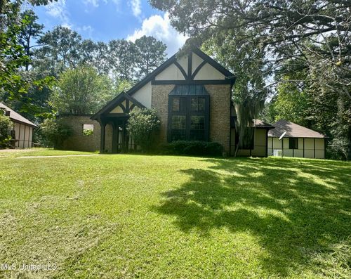 56 Dunbar Rd, Natchez, MS, 39120-7910 | Card Image