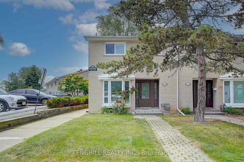 110-65 Rameau Dr, North York, ON, M2H1T6 | Card Image