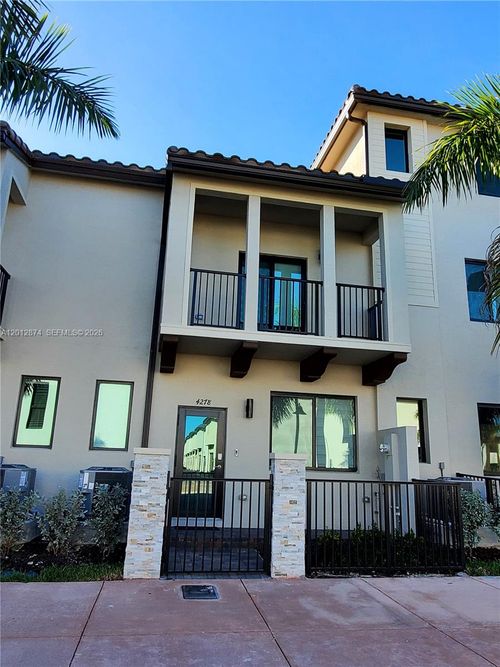 4278-4278 Nw 82nd Ave, Doral, FL, 33166-5895 | Card Image