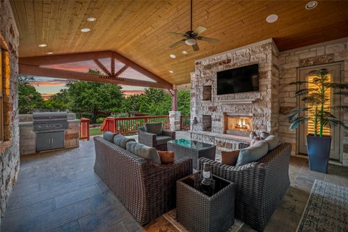 224 Oxbow Cv, Georgetown, TX, 78628-7088 | Card Image
