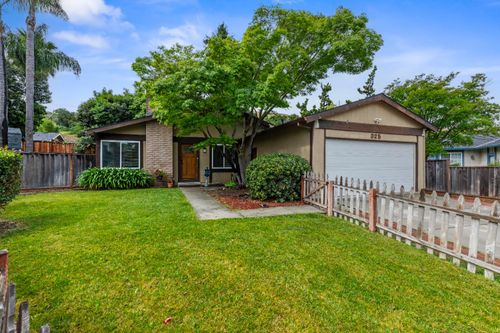 325 Endmoor Ct, San Jose, CA, 95119-1712 | Card Image