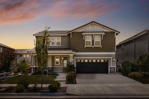 1422 St Louis Way, Woodland, CA, 95776-5576 | Card Image