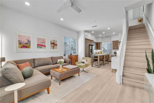 200 Alamo Ct, Long Beach, CA, 90802-5016 | Card Image