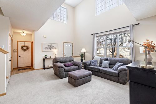 16365 Javari Ct, Lakeville, MN, 55044-6831 | Card Image