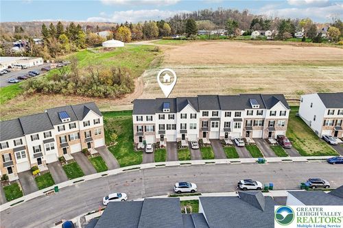 7626 Clayton Ave, COOPERSBURG, PA, 18036-8748 | Card Image