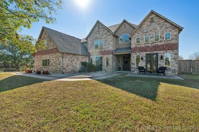 9104 N 138th East Avenue, House other with 5 bedrooms, 4 bathrooms and null parking in Owasso OK | Image 2