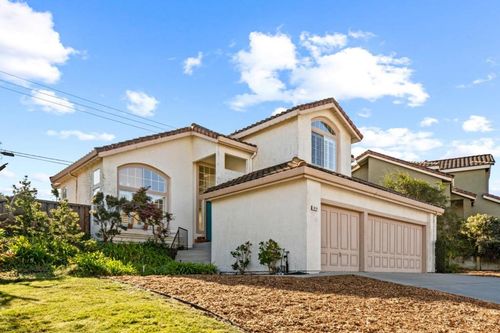 3218 Tallmon St, Marina, CA, 93933-4323 | Card Image