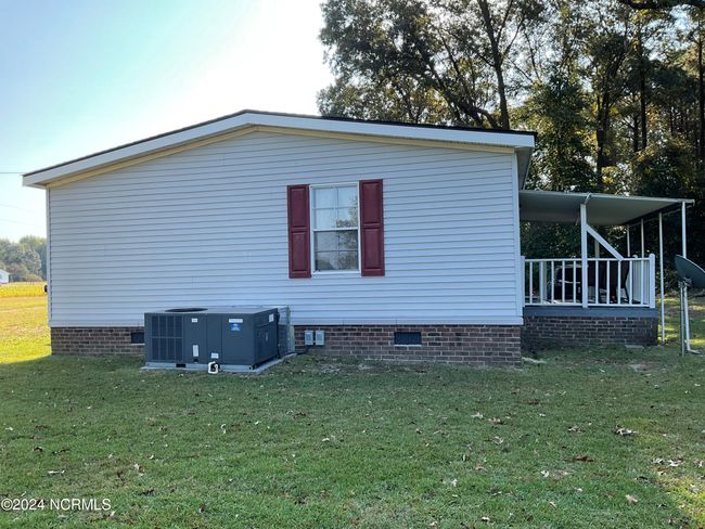 Side view | Image 8