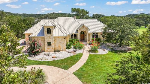 111 &amp; 113 White Tail Dr, Boerne, TX, 78006 | Card Image