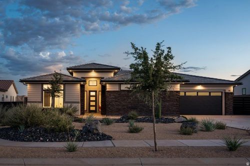 16 N Tabletop St, Washington, UT, 84780-3587 | Card Image