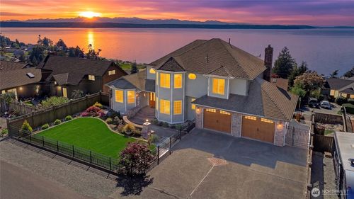 329 Burke Dr, Camano Island, WA, 98282-7327 | Card Image