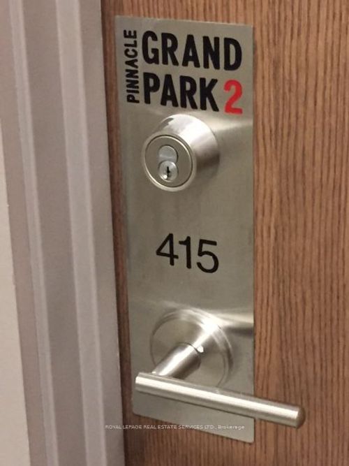 415-3975 Grand Park Dr, Mississauga, ON, L5B0K4 | Card Image