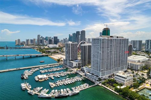apt-2751-1717 N Bayshore Dr, Miami, FL, 33132-1163 | Card Image