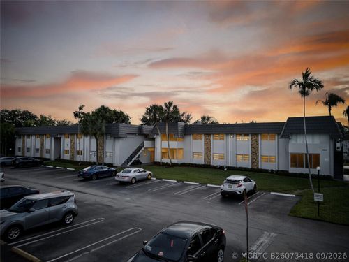 203-8400 W Sample Rd, Coral Springs, FL, 33065-4647 | Card Image