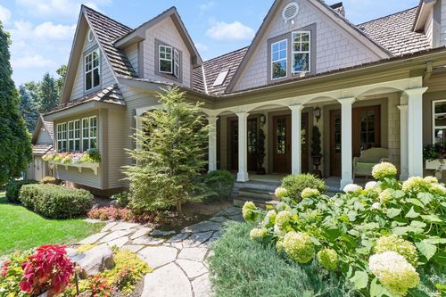 6880 Lotus Trl, Chanhassen, MN, 55317-9559 | Card Image
