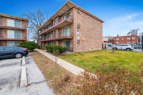 559 Wentworth Ave, Calumet City, IL, 60409-3628 | Card Image