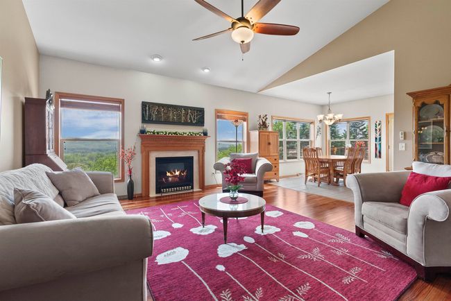 W10975 Lake View Dr, House other with 4 bedrooms, 3 bathrooms and null parking in Lodi WI | Image 4