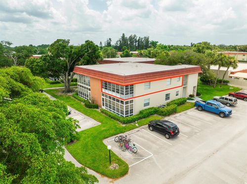 207-26 Pine Arbor Ln, VERO BEACH, FL, 32962-4670 | Card Image