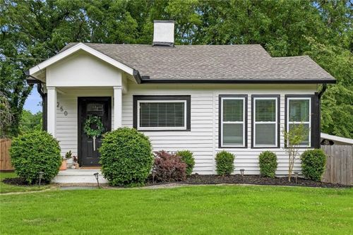 250 Cole St Ne, marietta, GA, 30060-1707 | Card Image