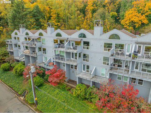 5425 Sw View Point Ter, Portland, OR, 97239-3963 | Card Image