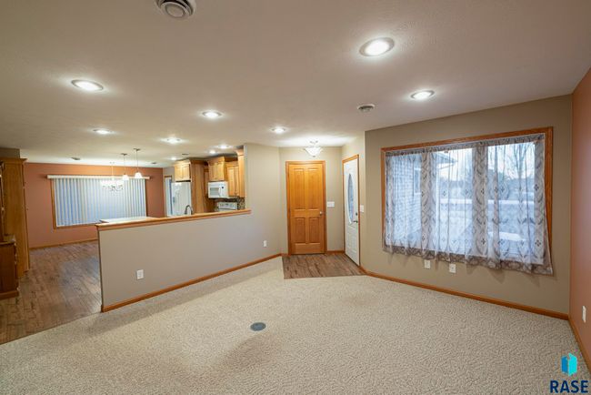 284 7th St, Townhouse with 2 bedrooms, 2 bathrooms and null parking in Westbrook MN | Image 7