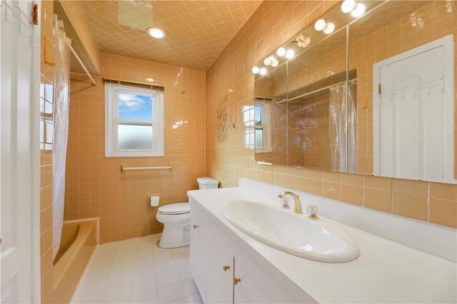 30 Beverly Rd, House other with 4 bedrooms, 4 bathrooms and null parking in Staten Island NY | Image 18