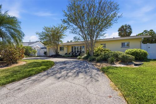5051 39th St S, ST PETERSBURG, FL, 33711-4701 | Card Image