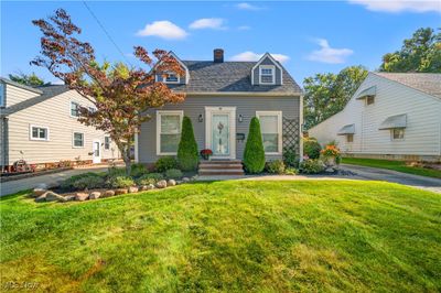 Perfection In This 2 Bedroom 2 Bath Colonial | Image 1