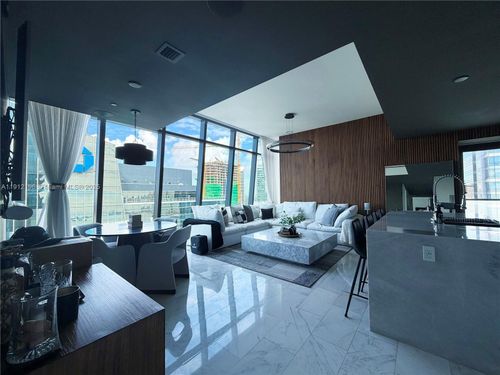 unit-4304-1451 Brickell Ave, Miami, FL, 33131-3819 | Card Image