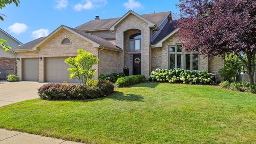 7465 Bayfield Dr, Tinley Park, IL, 60487-5545 | Card Image