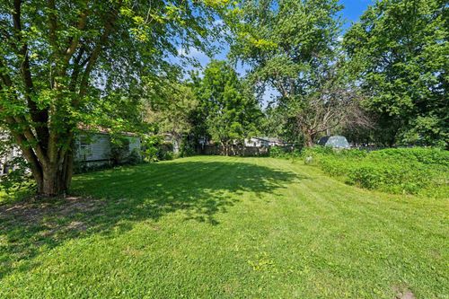 724 S April Dr, Cromwell, IN, 46732-9716 | Card Image
