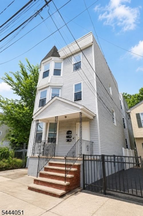 737 S 14th St, Newark, NJ, 07103-1713 | Card Image