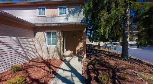 6379 Hunter Pointe St, Westland, MI, 48185-6683 | Card Image
