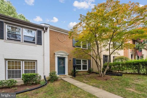 6008 Waterbury Ct, SPRINGFIELD, VA, 22152-1203 | Card Image